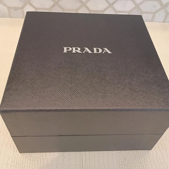 💋 Prada Authentic NEW Headband NWT W/BOX - Picture 8 of 11